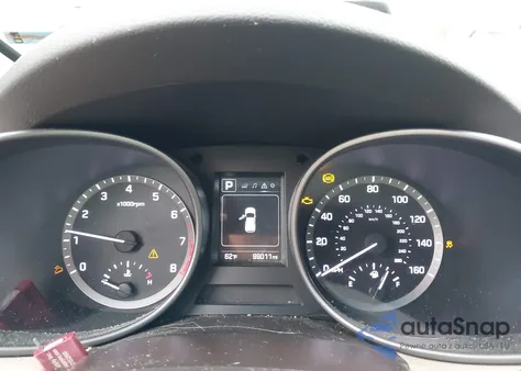 2018 Hyundai Santa Fe Sport 2.4L z USA, uszkodzony, nr VIN 5XYZU3LB9JG507212